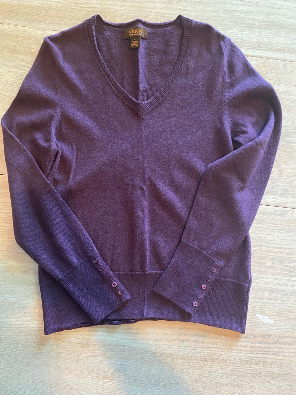 Vince Deep Plum V-Neck 100% wool Sweater